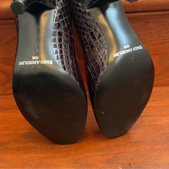 Enzo Angiolini Eamaylie Black Texture Peep Toe Heels - Picture 10 of 15